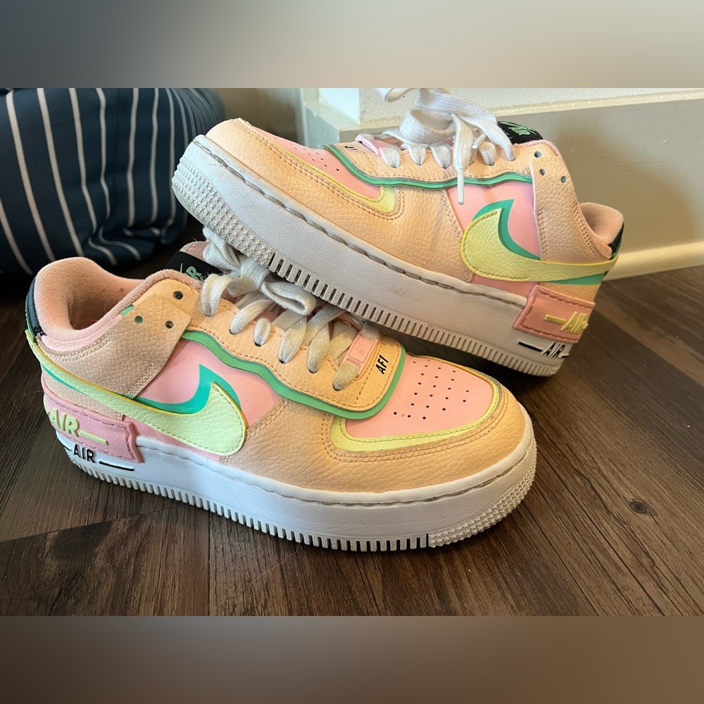 Women’s Airforce 1s Shadow ‘Arctic Punch Barely Volt’